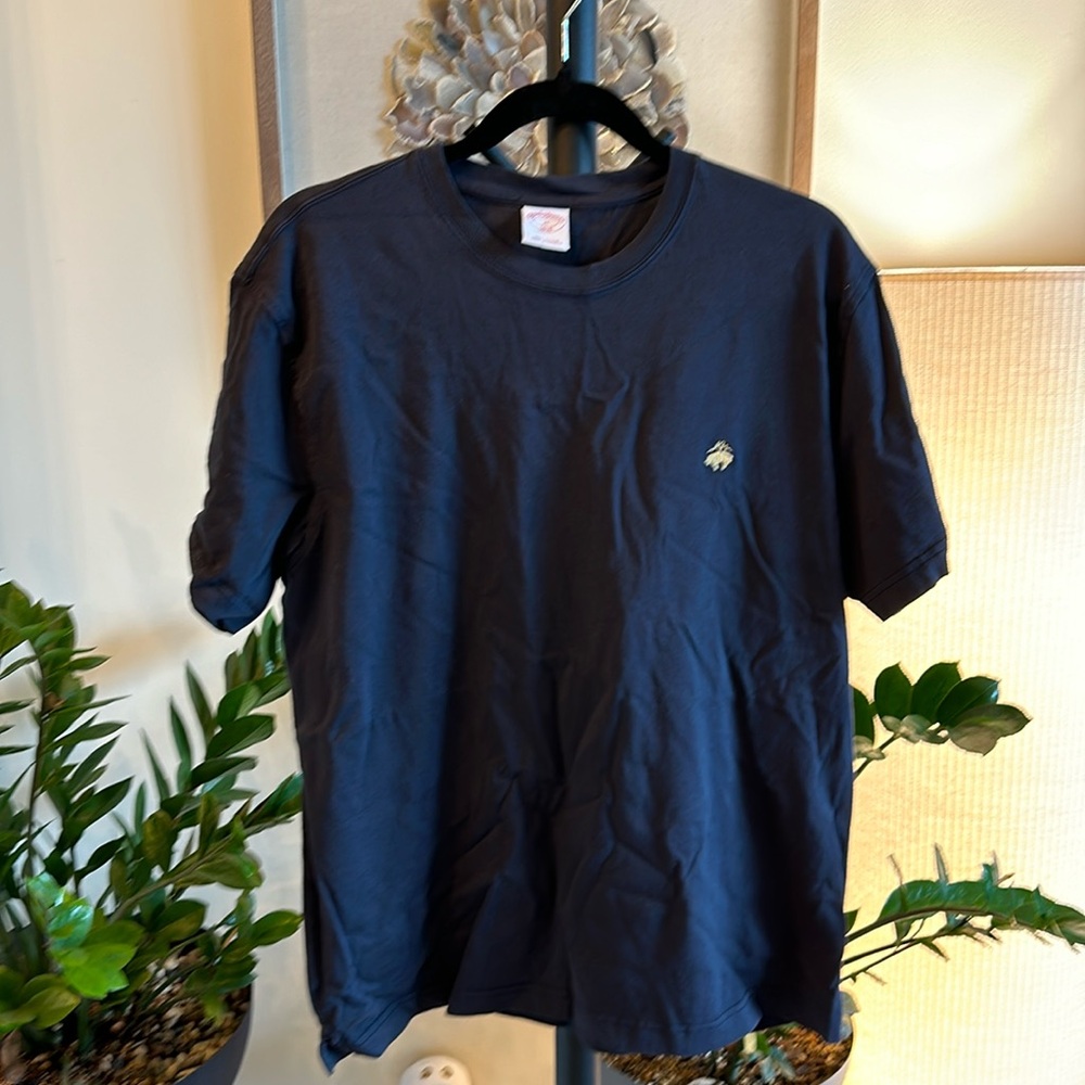 Men’s XL Brooks Brothers tee shirt